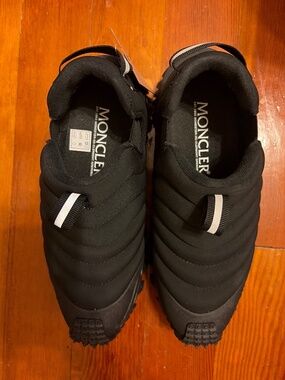 Moncler winter shoes - perfect condition